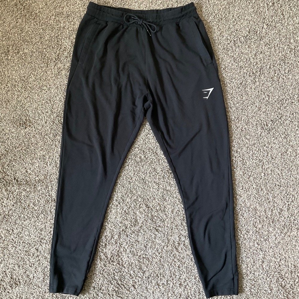 Gymshark Crest Joggers Mens Medium Black Athletic Sweatpants Zip Pocket